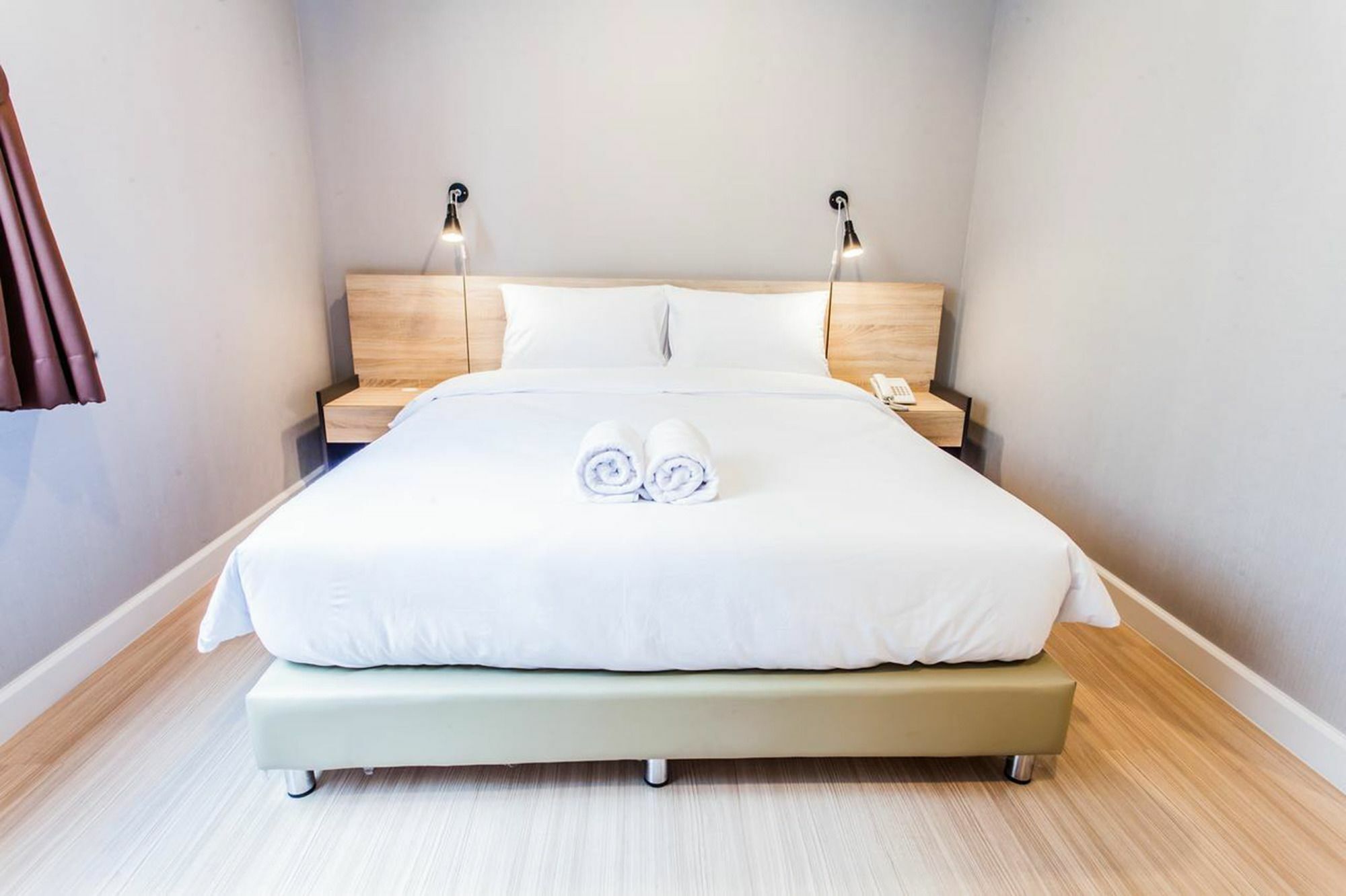 Morino Hotel Si Racha Eksteriør bilde